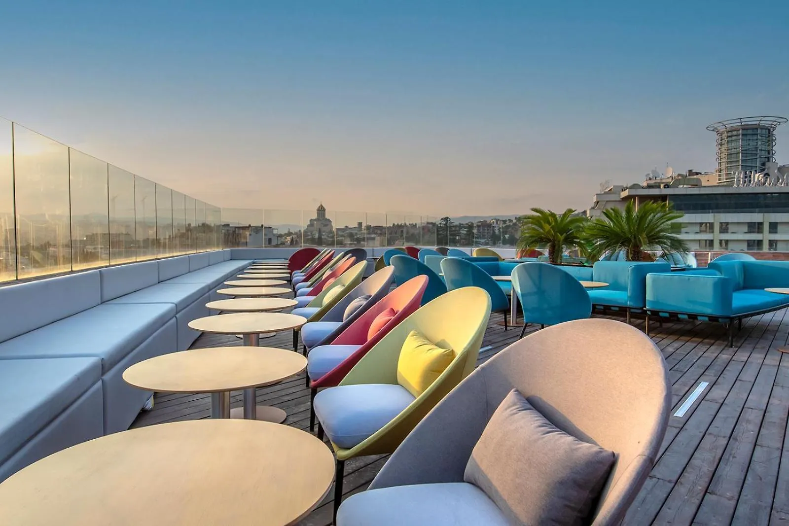 Hotel Golden Tulip Design Tbilisi